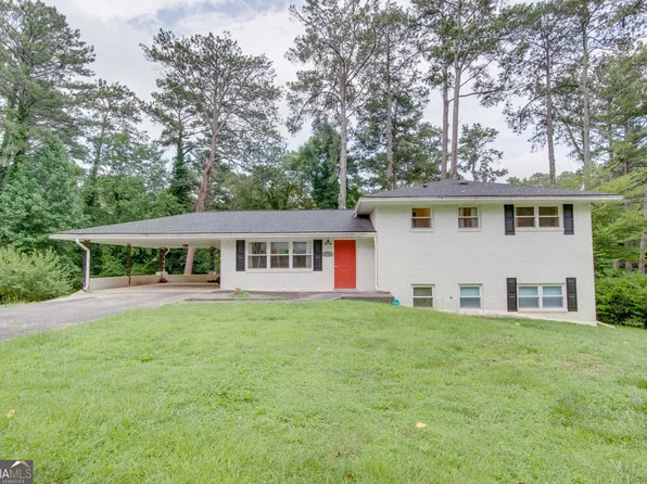 2752 Arrowood Dr, East Pt, GA 30344