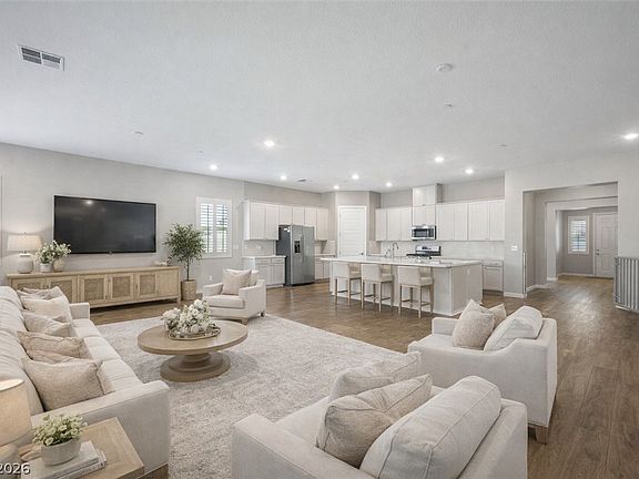 3rd image of 350 Lady Bird Ave