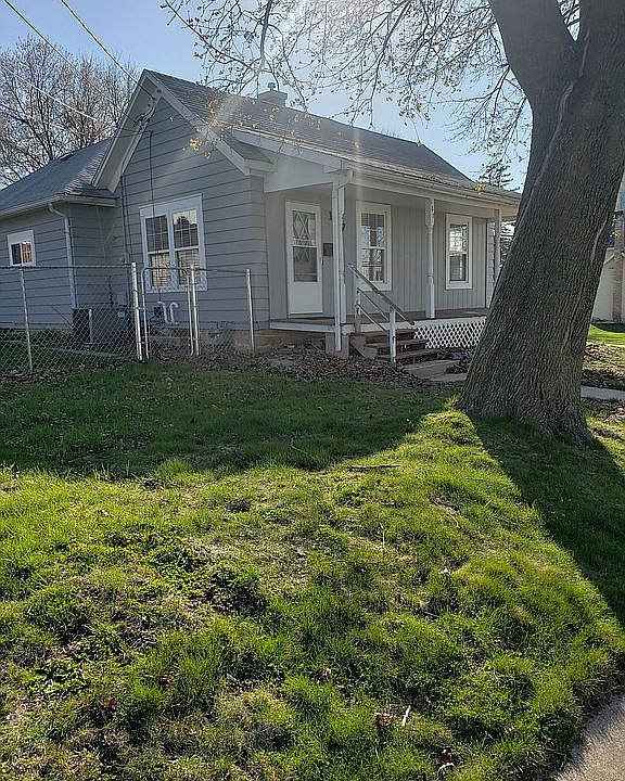 1st image of 107 E Lawton St
