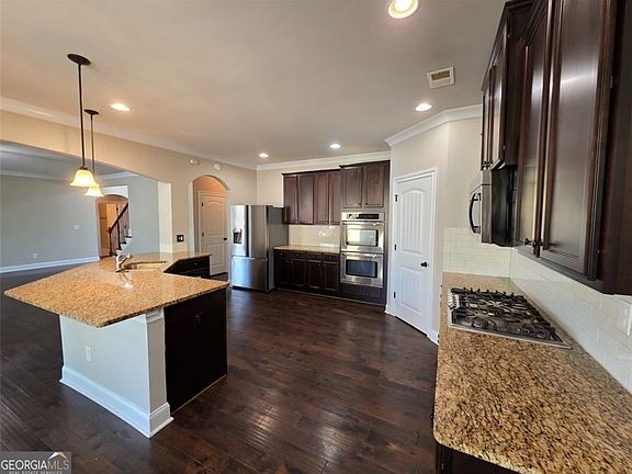 3rd image of 510 Georgia Cir