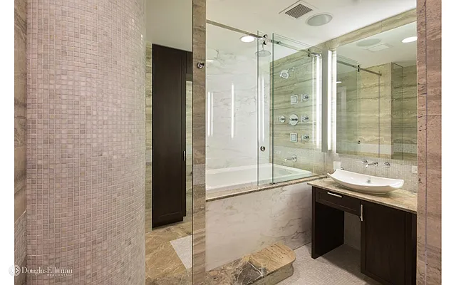 Rented by Douglas Elliman | media 29