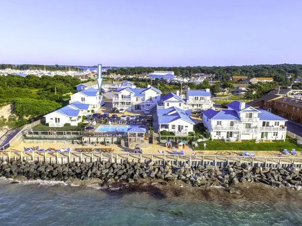 6 Soundview Dr Unit D, Montauk, NY 11954