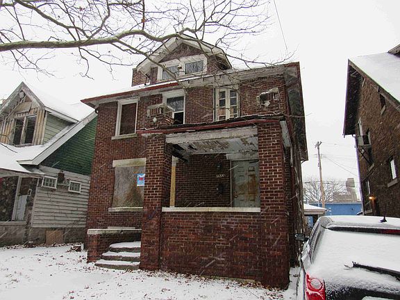 2940 Clairmount