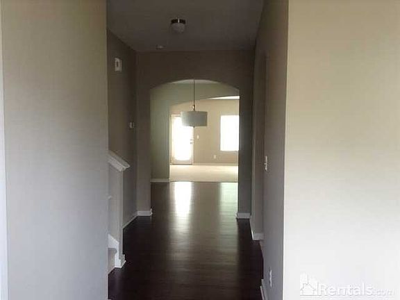 2nd image of 1028 Joselynn Dr