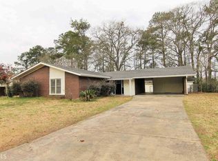 307 Forest Hill Dr, Warner Robins, GA 31088
