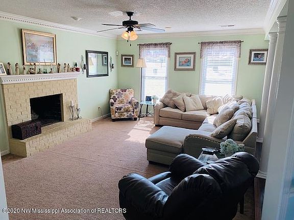 3rd image of 2680 Forest Bend Dr