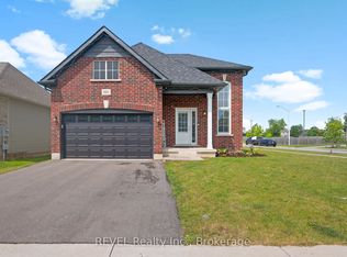 881 Burwell St, Fort Erie, ON L2A 0E3