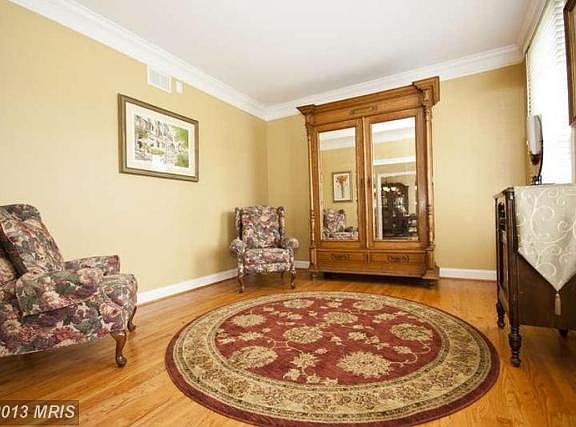 5th image of 6 Woodvalley Ct