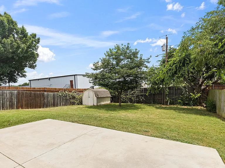 311 Nita Ln — Photo 19