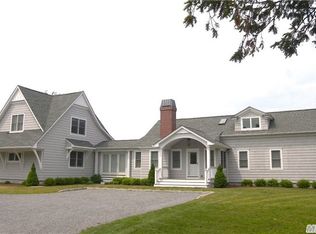 62 Seafield Ln, Westhampton Beach, NY 11978