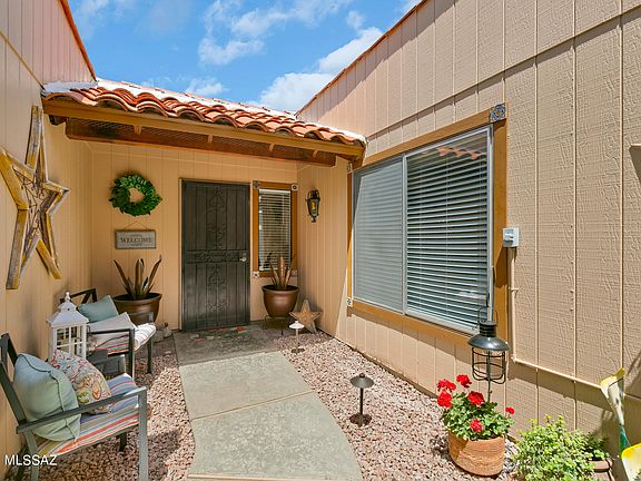 3rd image of 8415 N Calle Tioga