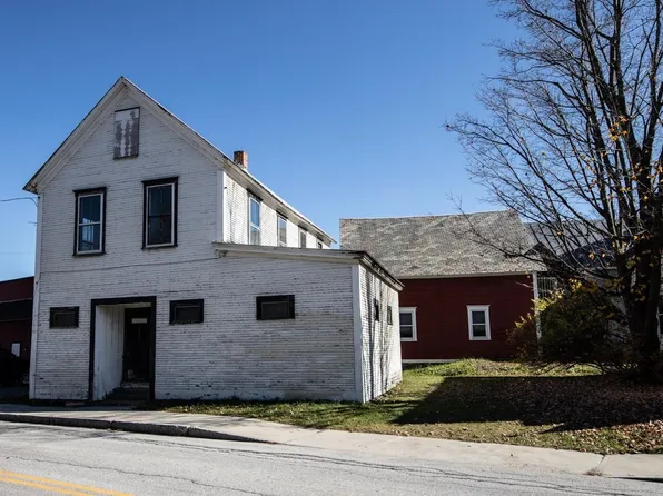 8 Andover Street, Ludlow, VT 05149