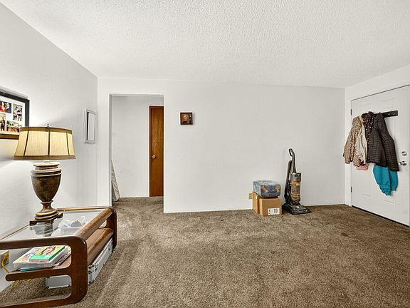 4th image of 1543 Grand Ave