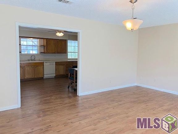 2nd image of 29774 Tulip St