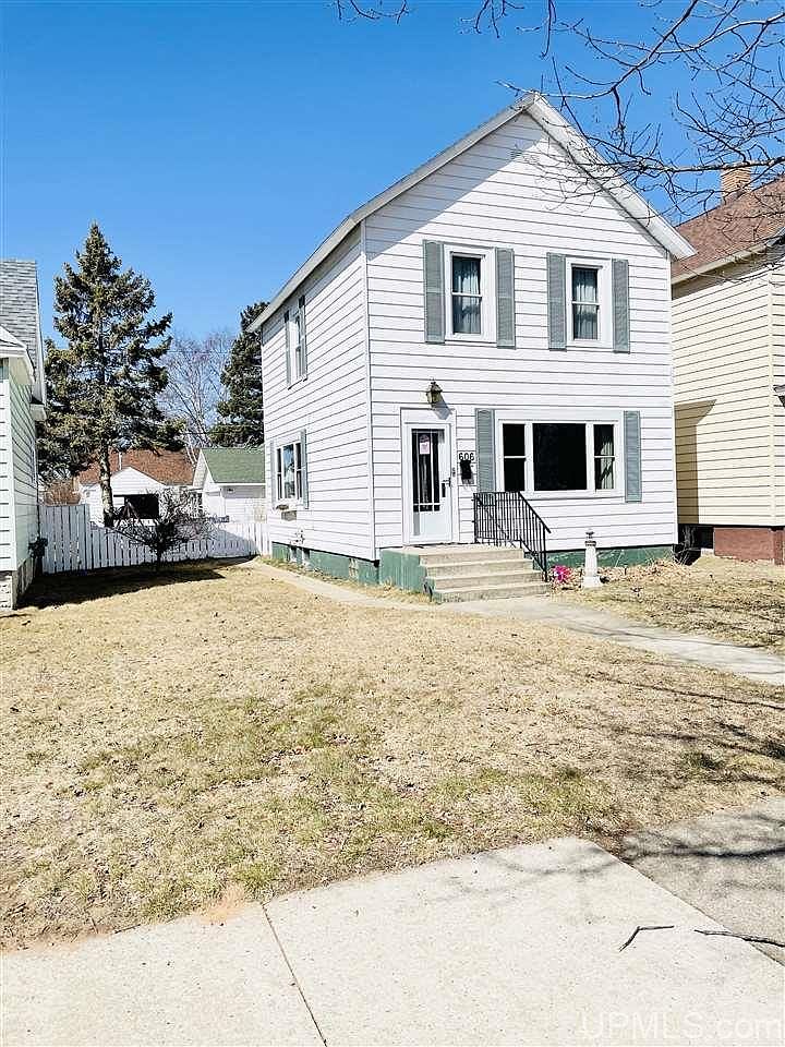 606 S 16th St Escanaba Mi 49829 Mls 1125886 Zillow