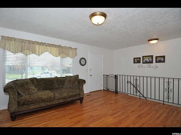3rd image of 5806 S Bramblewood Ln