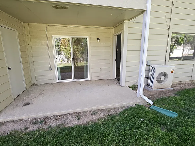 3500 Rolling Green Dr #B4 — Photo 29