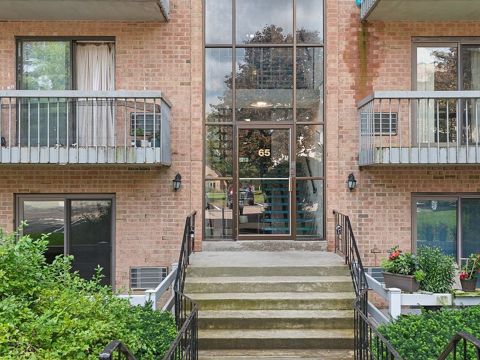 1st image of 65 Commons Dr Unit 306