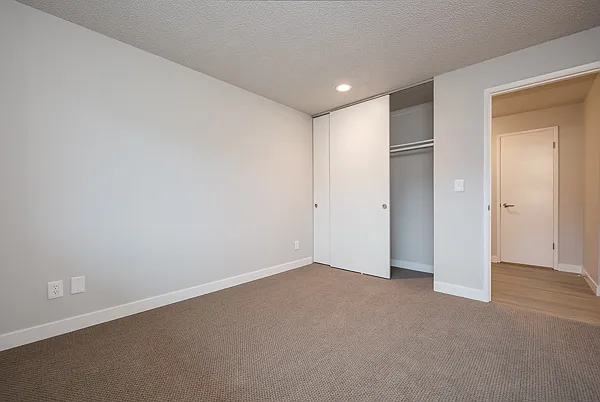 D14 Apartments — Photo 24