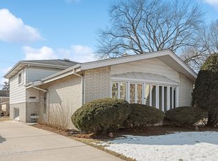 5145 Carol St, Skokie, IL 60077