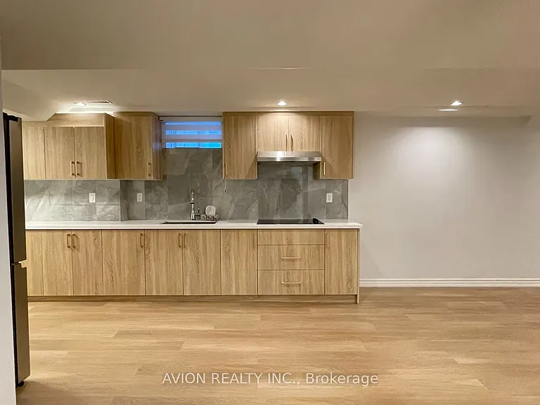 29 Falling River Dr #BASEMENT — Photo 11