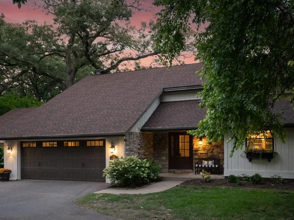 45 Willow Wood Dr, Excelsior, MN 55331