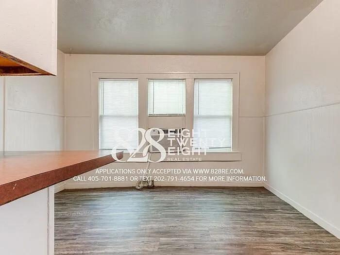 320 Castro St — Photo 21