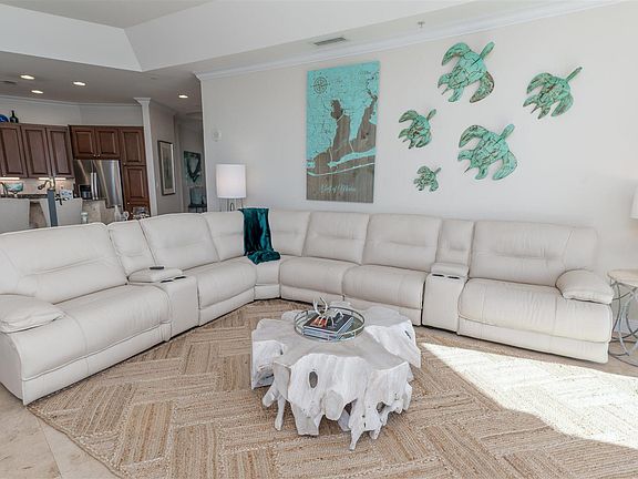 3rd image of 4 Portofino Dr #Penthouse 7