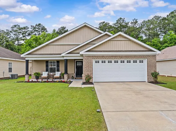 301 Shelby Ln, Dothan, AL 36301