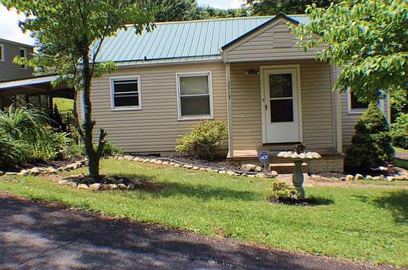 1st image of 3713 Crestwood Dr