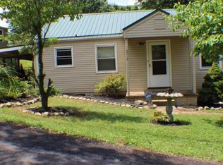 3713 Crestwood Dr, Kingsport, TN 37664
