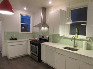 1023 Boulevard E, Weehawken, NJ 07086