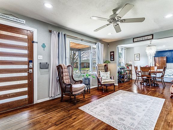 5th image of 5716 Tracyne Dr