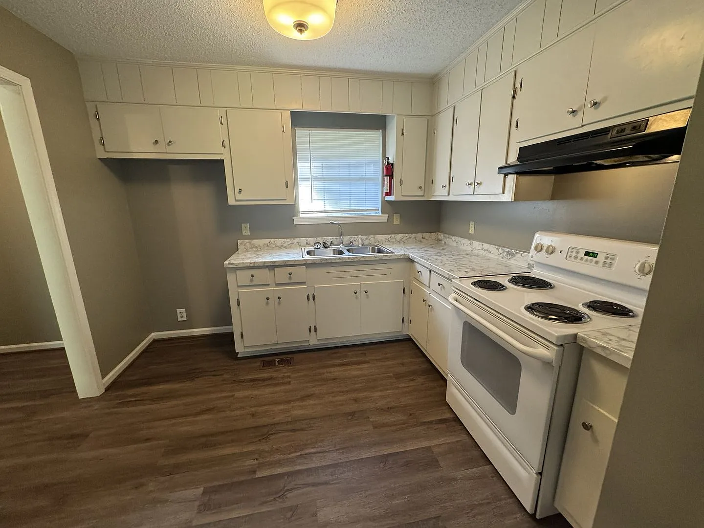 1088 County Road 219 — Photo 3