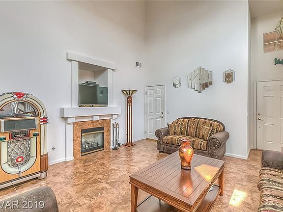 4th image of 262 Camino Viejo St