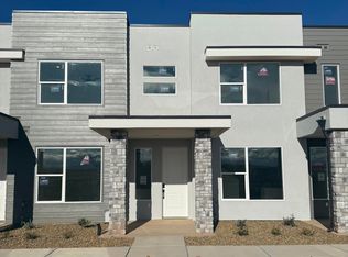 1042 E Malibu Ln, Washington, UT 84780