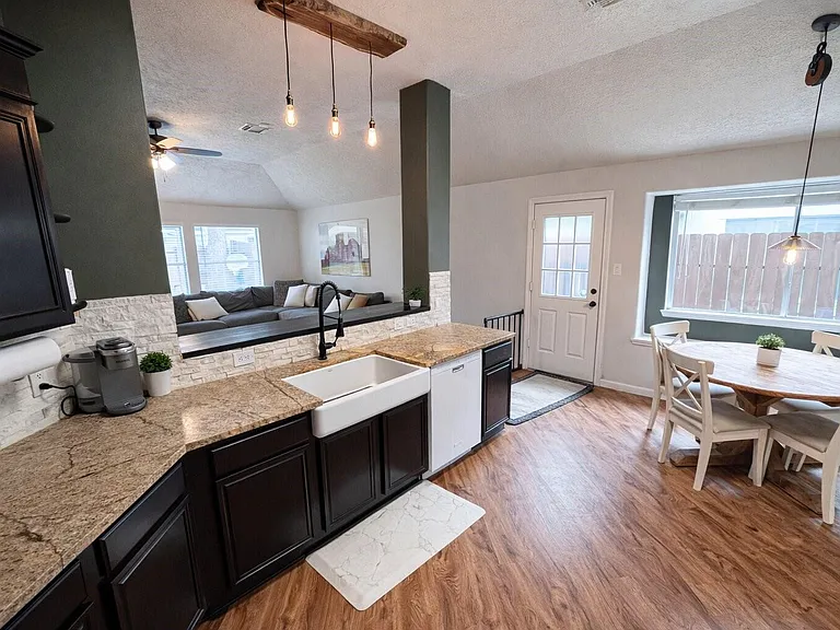 21510 Forest Colony Dr — Photo 7