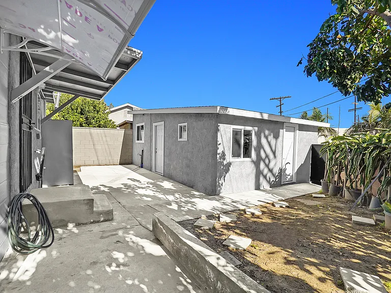2132 Brawley St — Photo 37