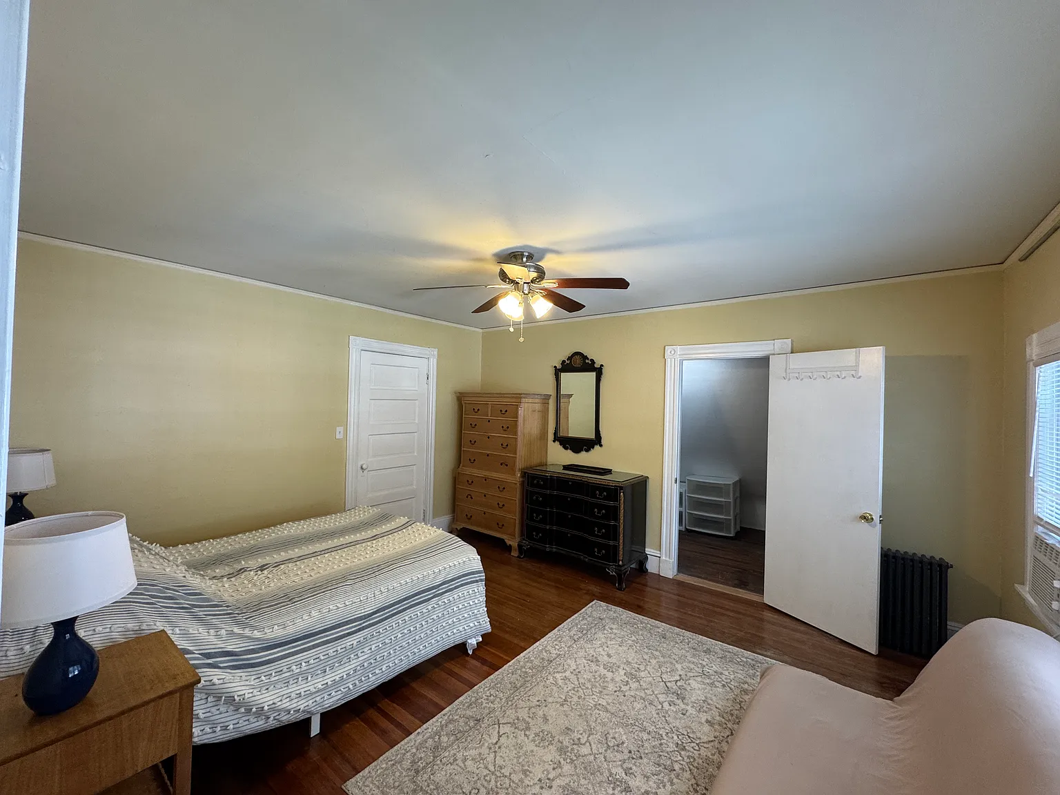 1 bed, 170 sqft, $1,350 — Photo 3