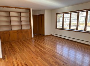 409 River St, Iowa City, IA 52246