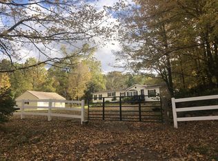 2279 Sheffield Rd, Hickory Corners, MI 49060