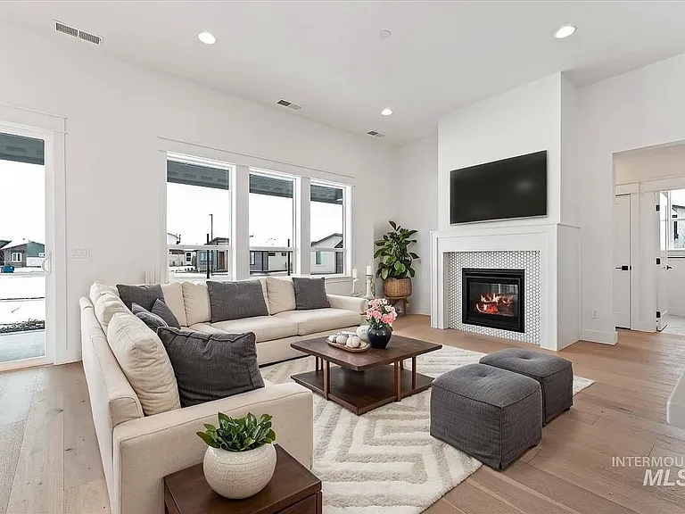 8369 W Meltwater Ln — Photo 28