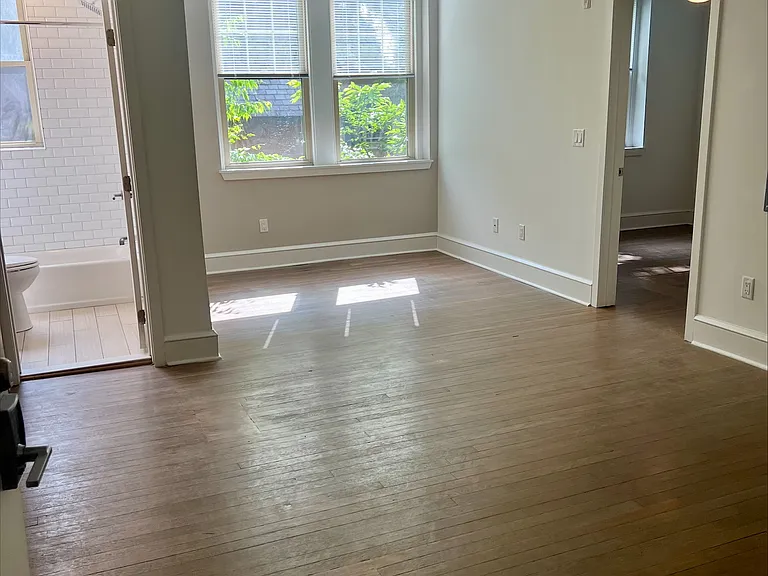 apt 208