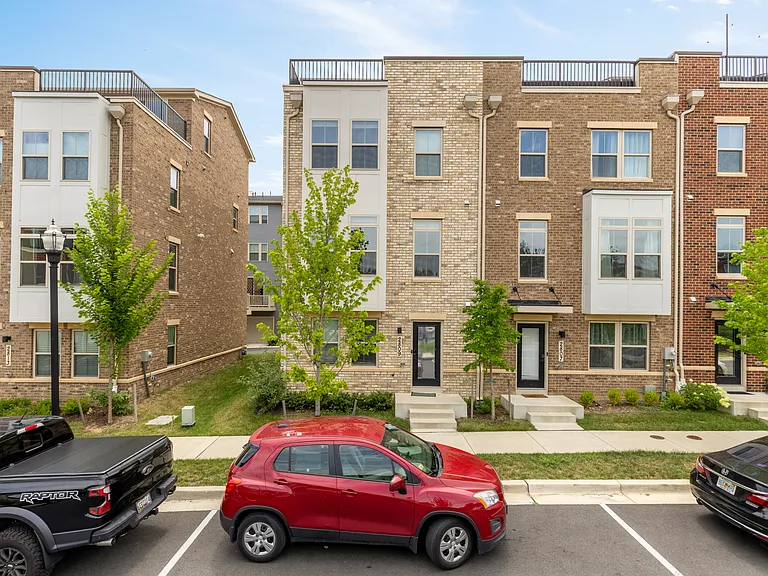 2809 Battersea Lake Loop — Photo 1