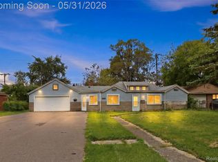 7268 Chalmers Ave, Warren, MI 48091