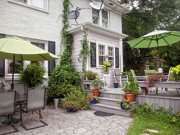 3rd image of 1119 Cumberland Ave