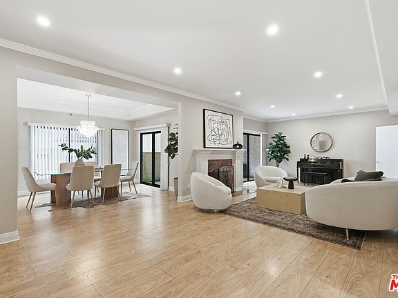 3rd image of 5240 Zelzah Ave APT 106