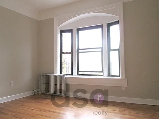 Rented by DSA Realty | media 18