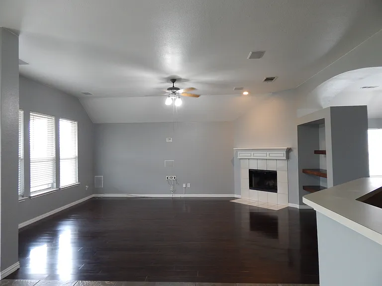 2704 Pyramid Ln — Photo 21