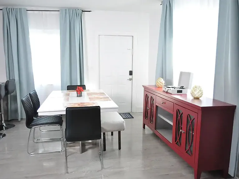 811 SW 11th St #811 — Photo 6